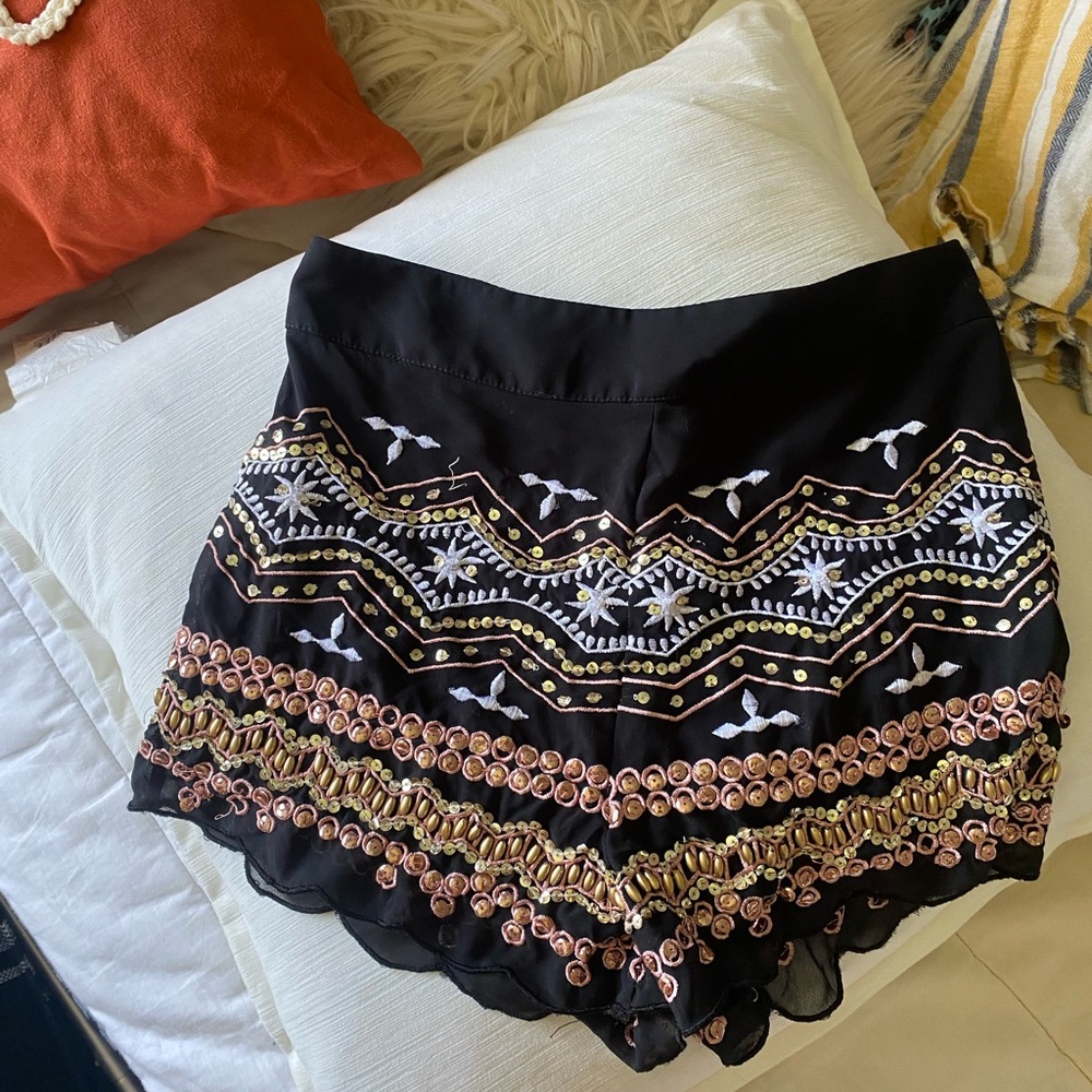 ❗CLOSET CLOSING ❗NWOT sparkle shorts